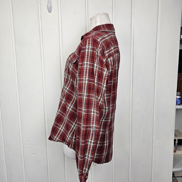 Woolrich Western Red Plaid Long Sleeve Snap Button Down Top Women's Large - Picture 11 of 12